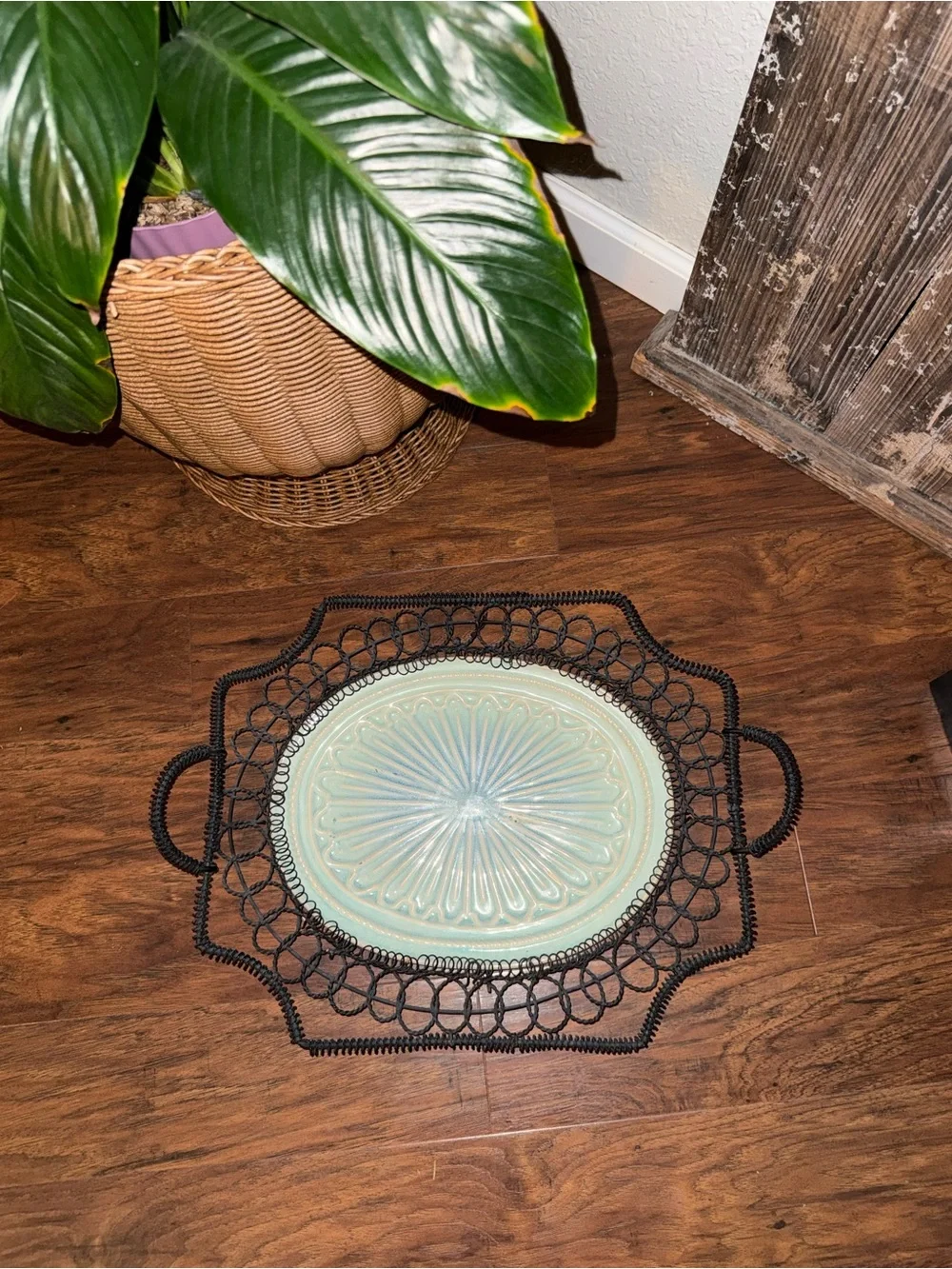 Vintage French Wire Serving Tray/French Country Decor-Square Nest